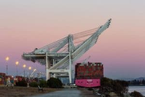 Read more about the article Port of Oakland Sues Protesting Truckers